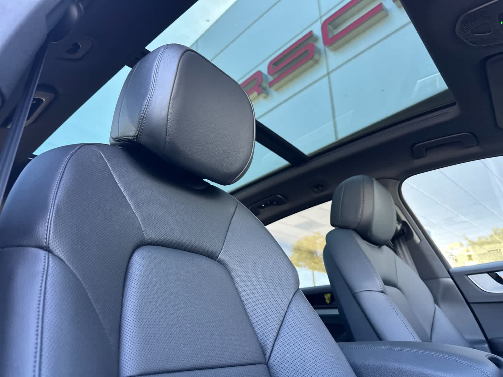 Thumbnail: 2026 Porsche Cayenne - 18