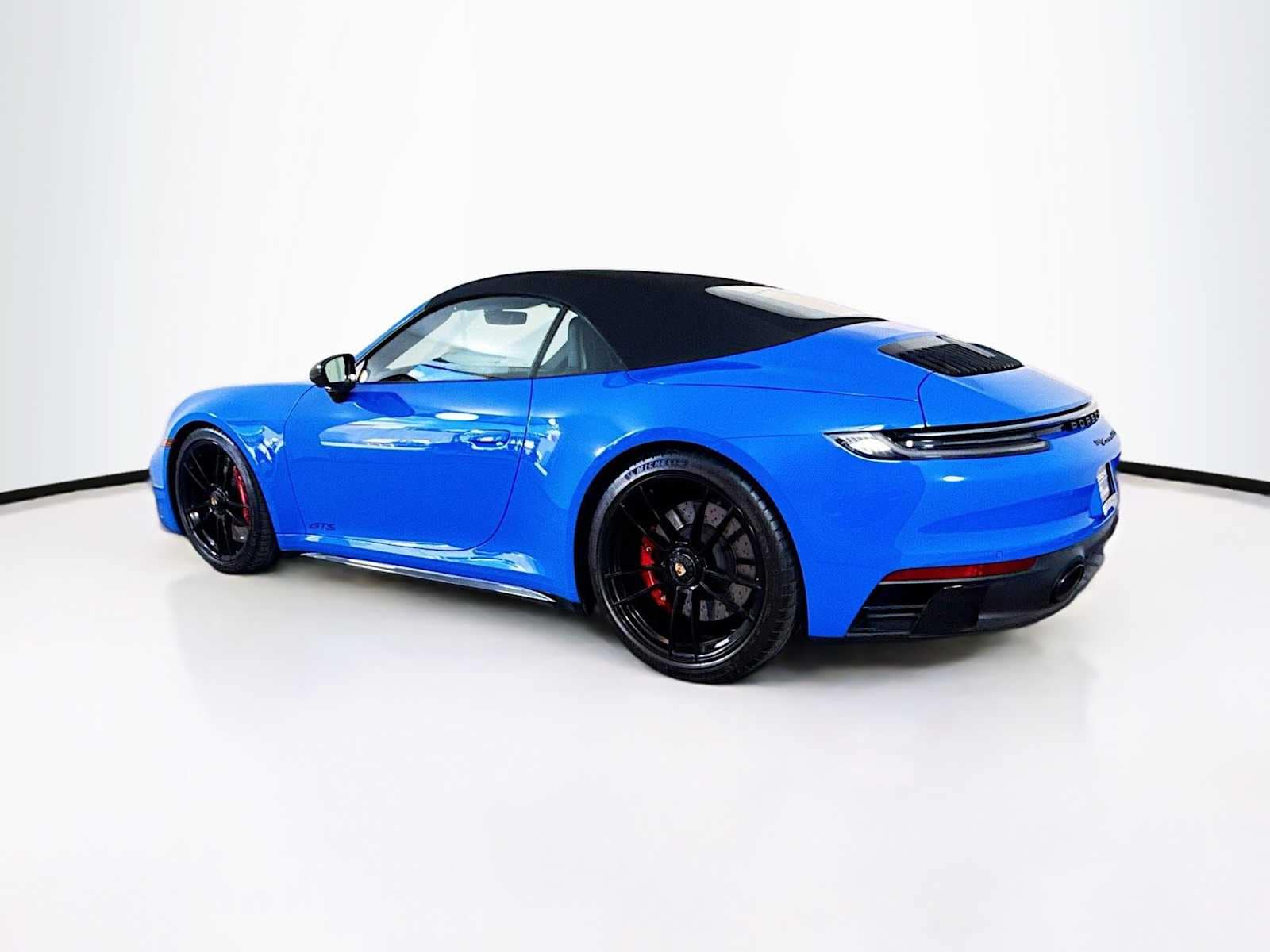 Thumbnail: 2023 Porsche 911 - 3