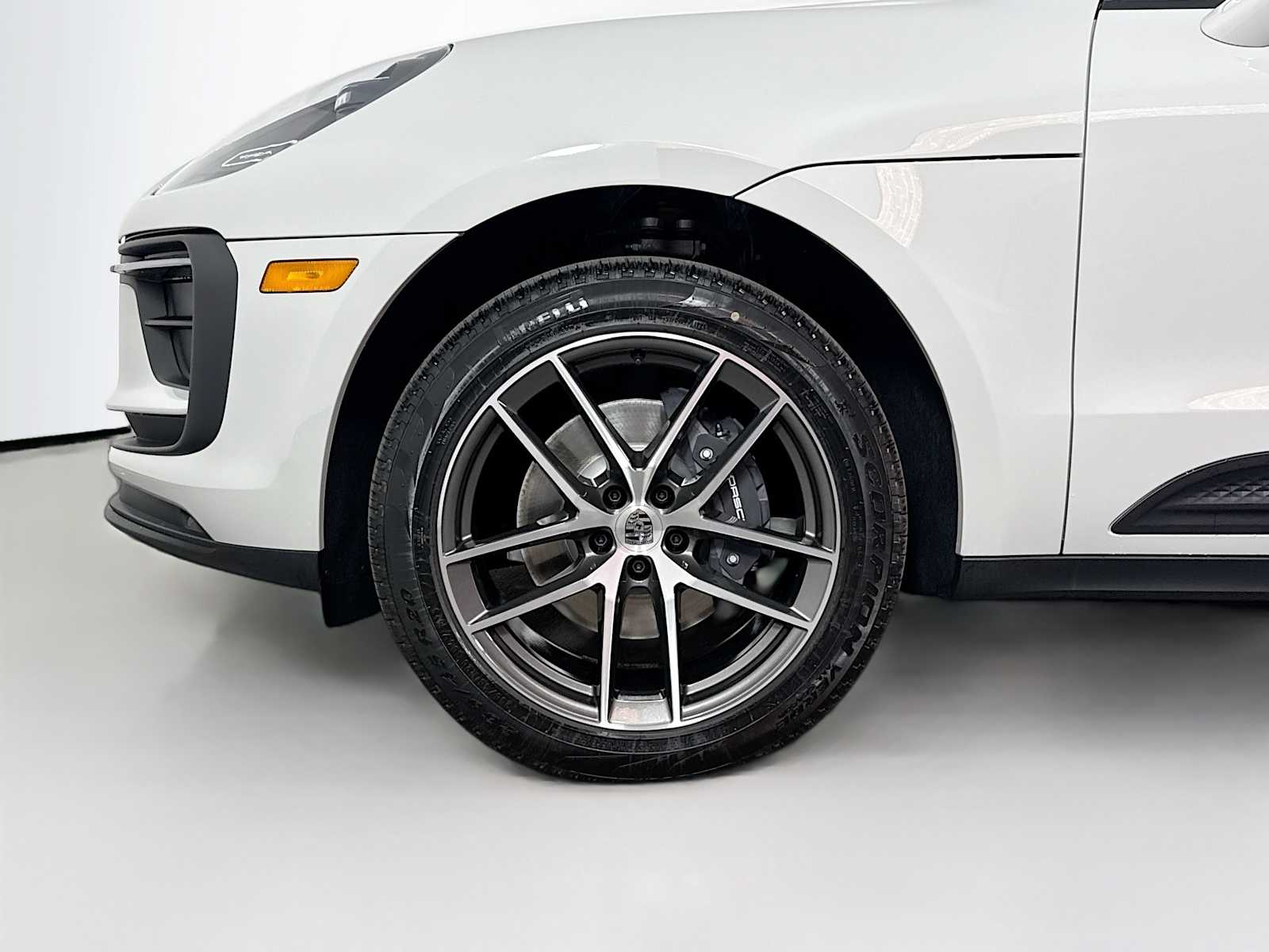 Thumbnail: 2026 Porsche Macan - 24