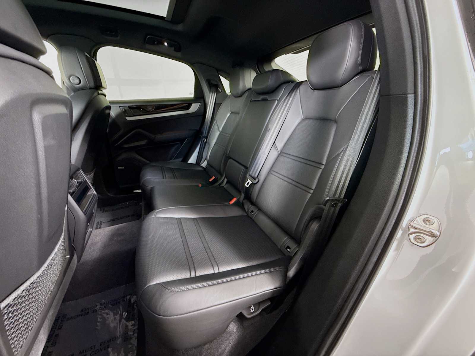 Thumbnail: 2024 Porsche Cayenne - 17