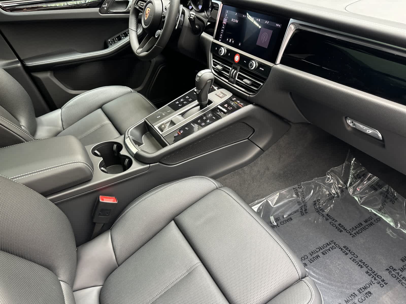 Thumbnail: 2026 Porsche Macan - 17