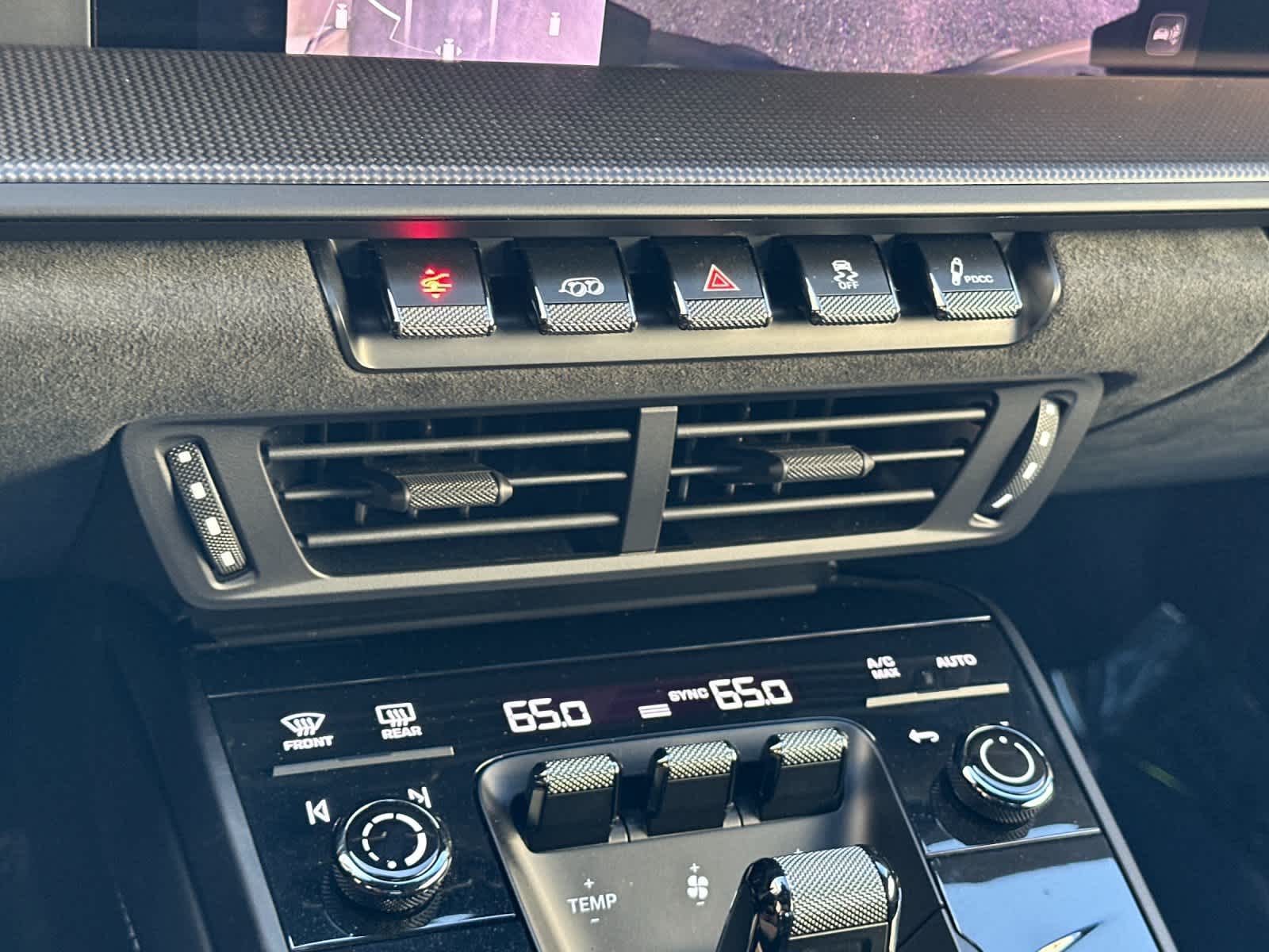 Thumbnail: 2025 Porsche 911 - 21