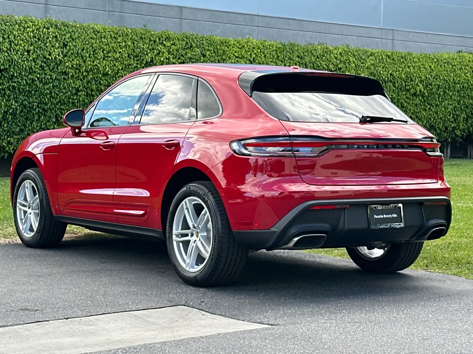 Thumbnail: 2026 Porsche Macan - 3