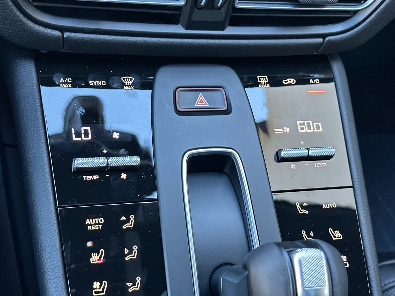 Thumbnail: 2026 Porsche Macan - 24