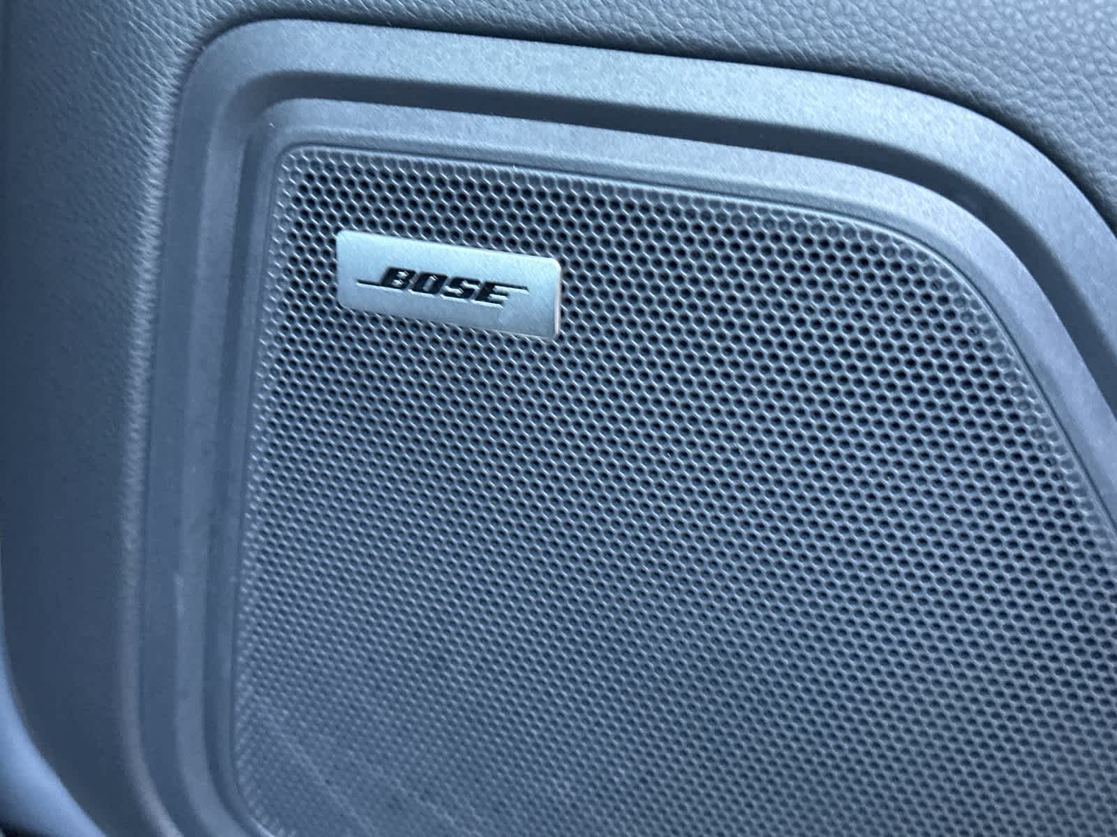 Thumbnail: 2026 Porsche Macan - 20