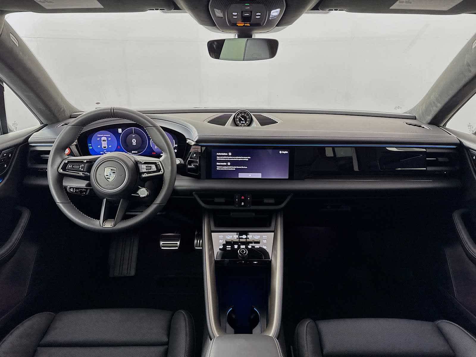 Thumbnail: 2025 Porsche Macan - 27