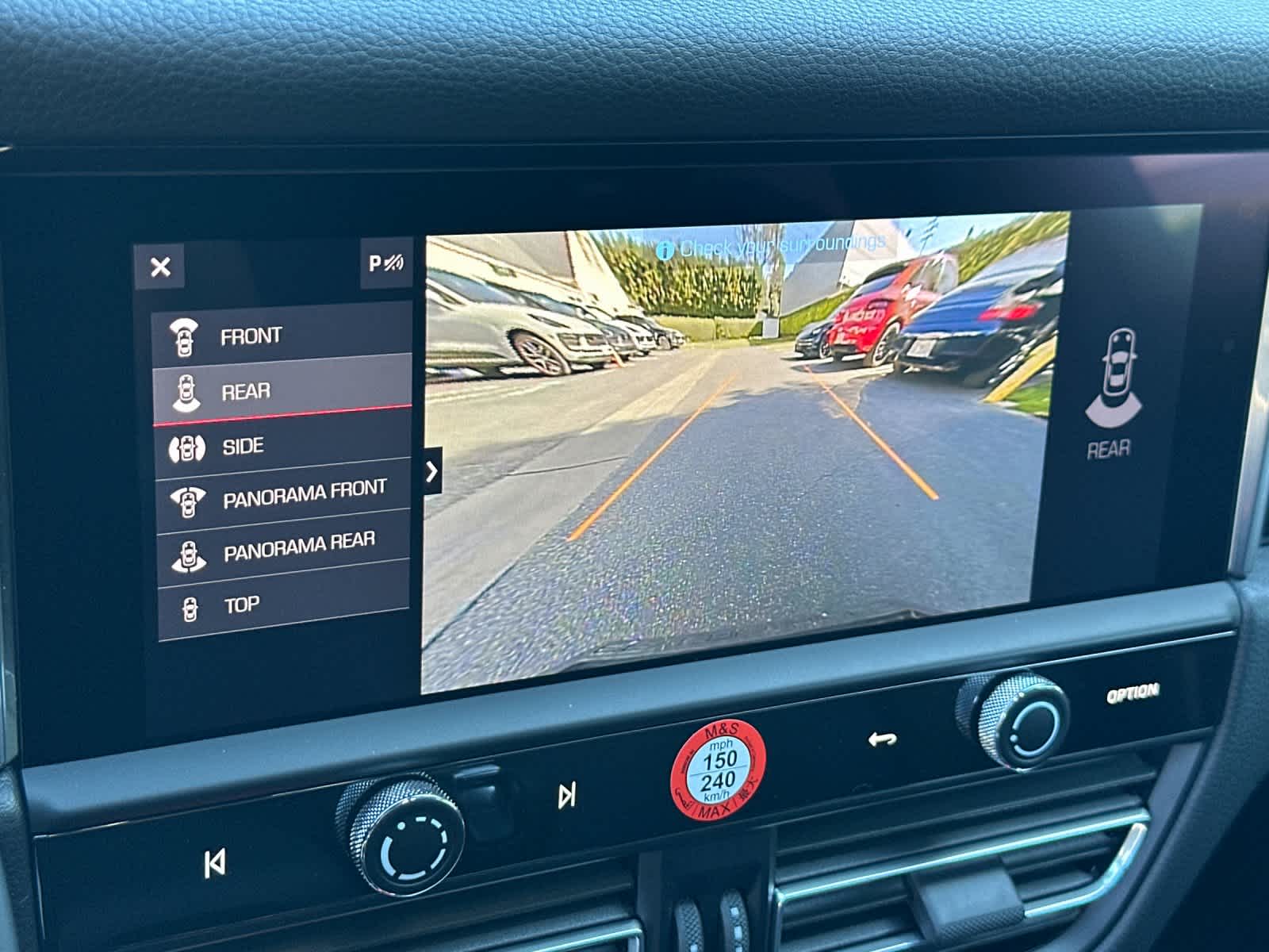 Thumbnail: 2026 Porsche Macan - 23