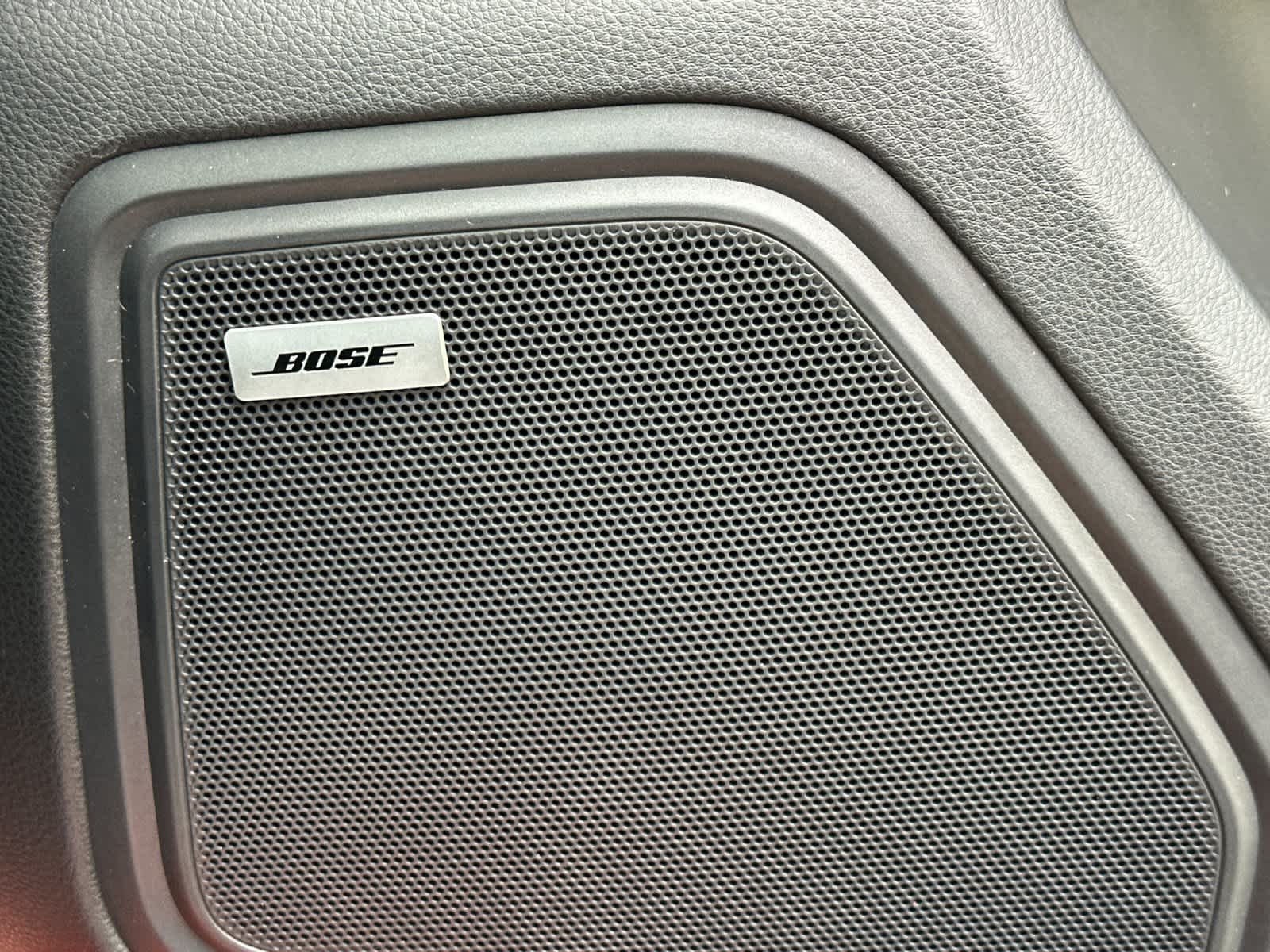 Thumbnail: 2022 Porsche Macan - 20