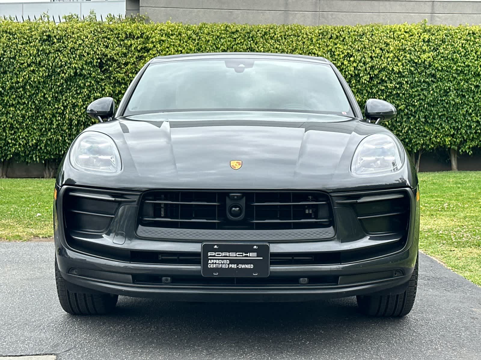 Thumbnail: 2025 Porsche Macan - 11