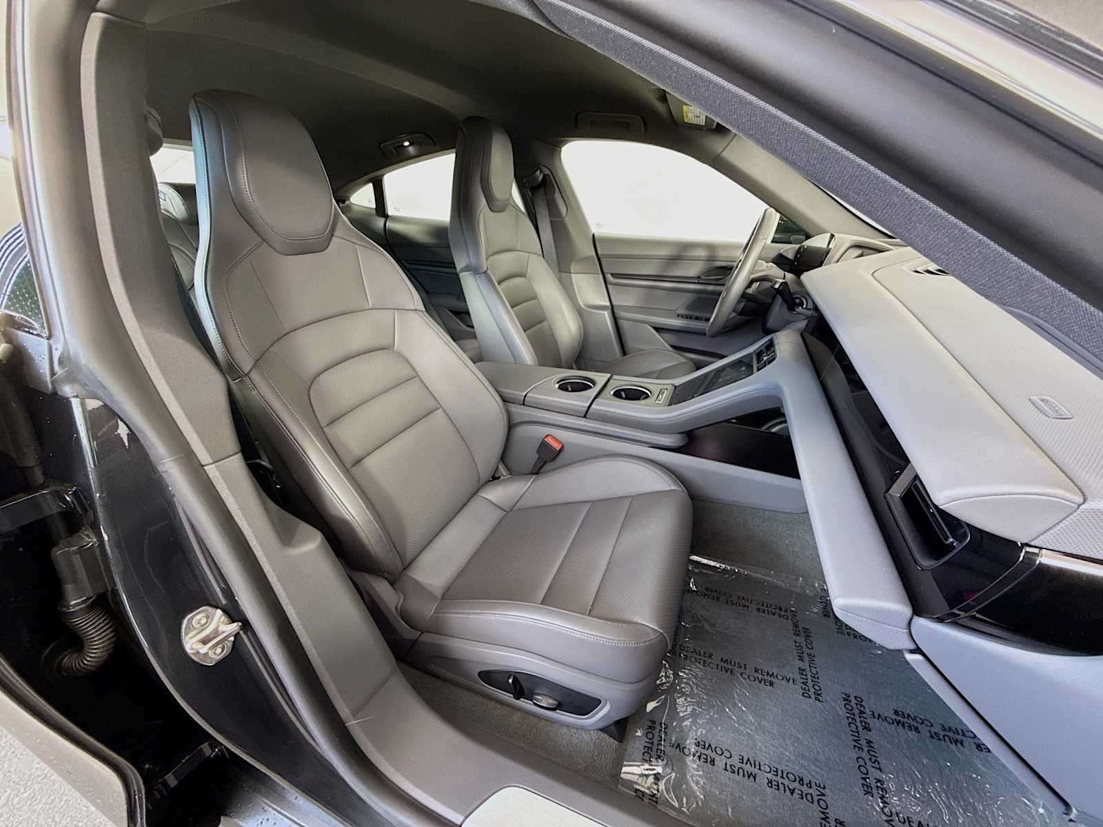 Thumbnail: 2021 Porsche Taycan - 21