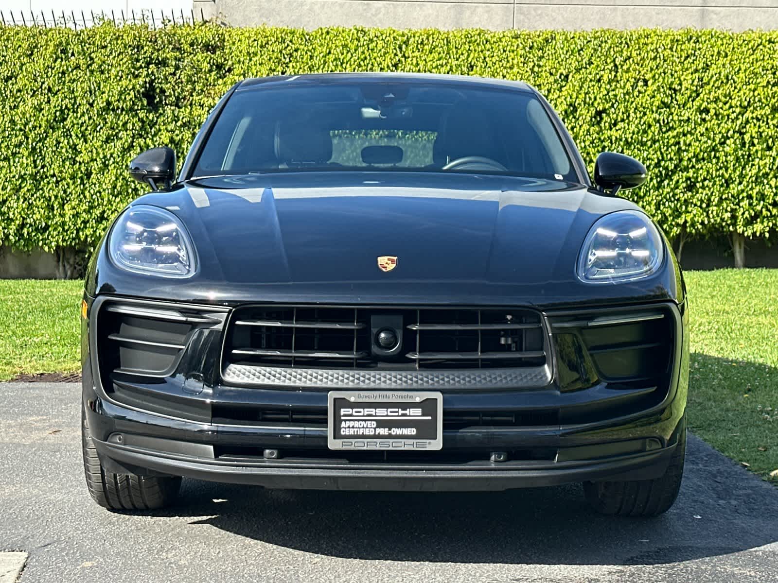 Thumbnail: 2025 Porsche Macan - 11