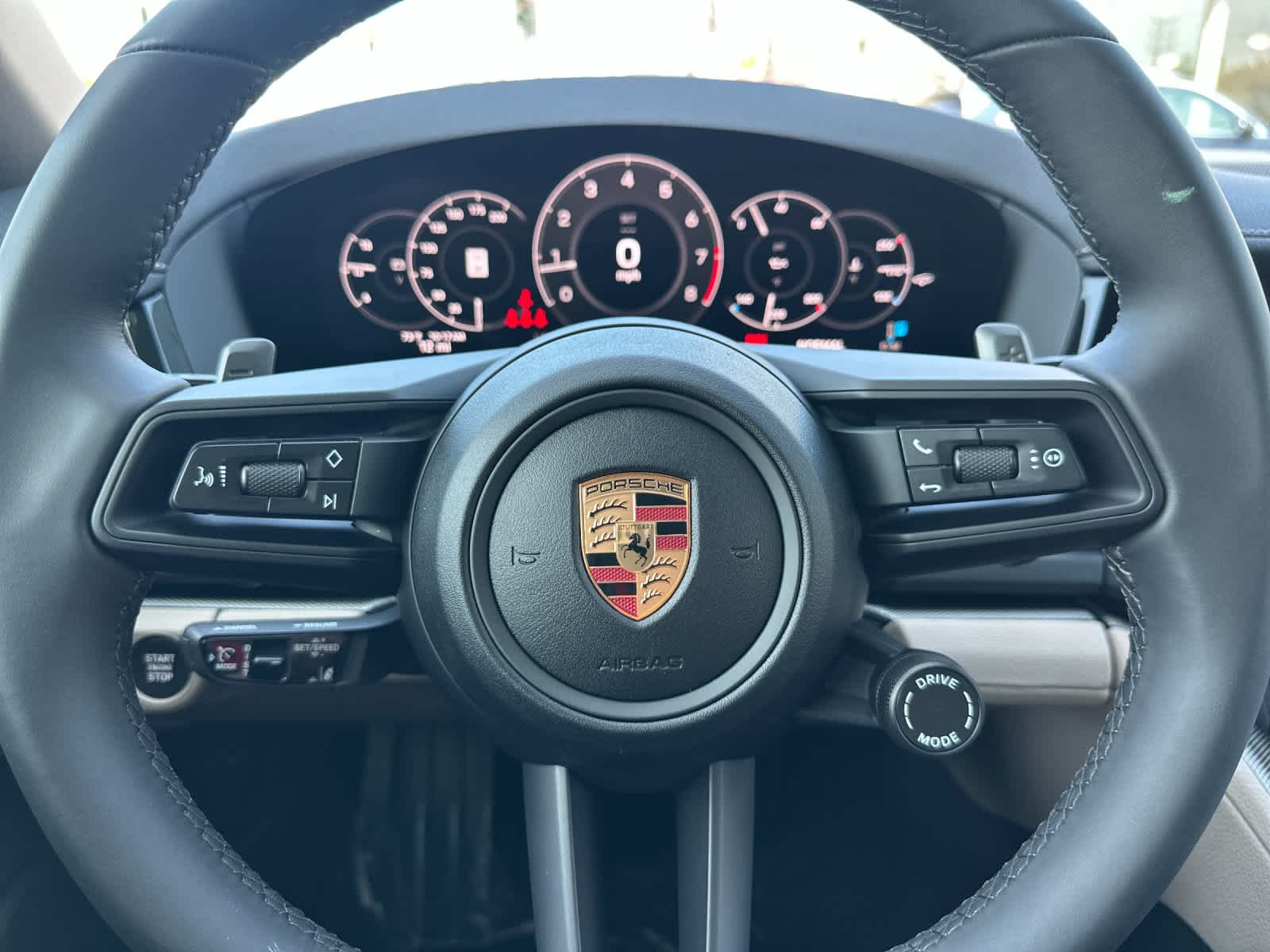 Thumbnail: 2026 Porsche Panamera - 26