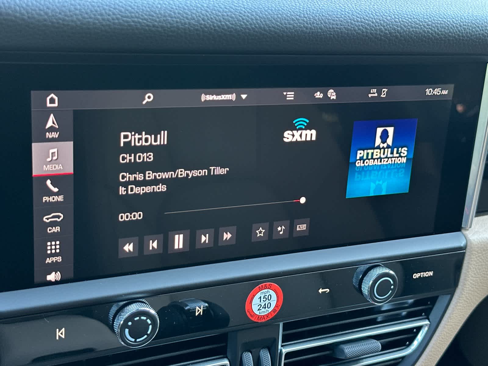 Thumbnail: 2026 Porsche Macan - 21