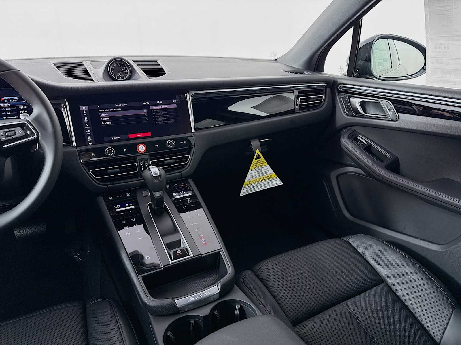 Thumbnail: 2025 Porsche Macan - 19