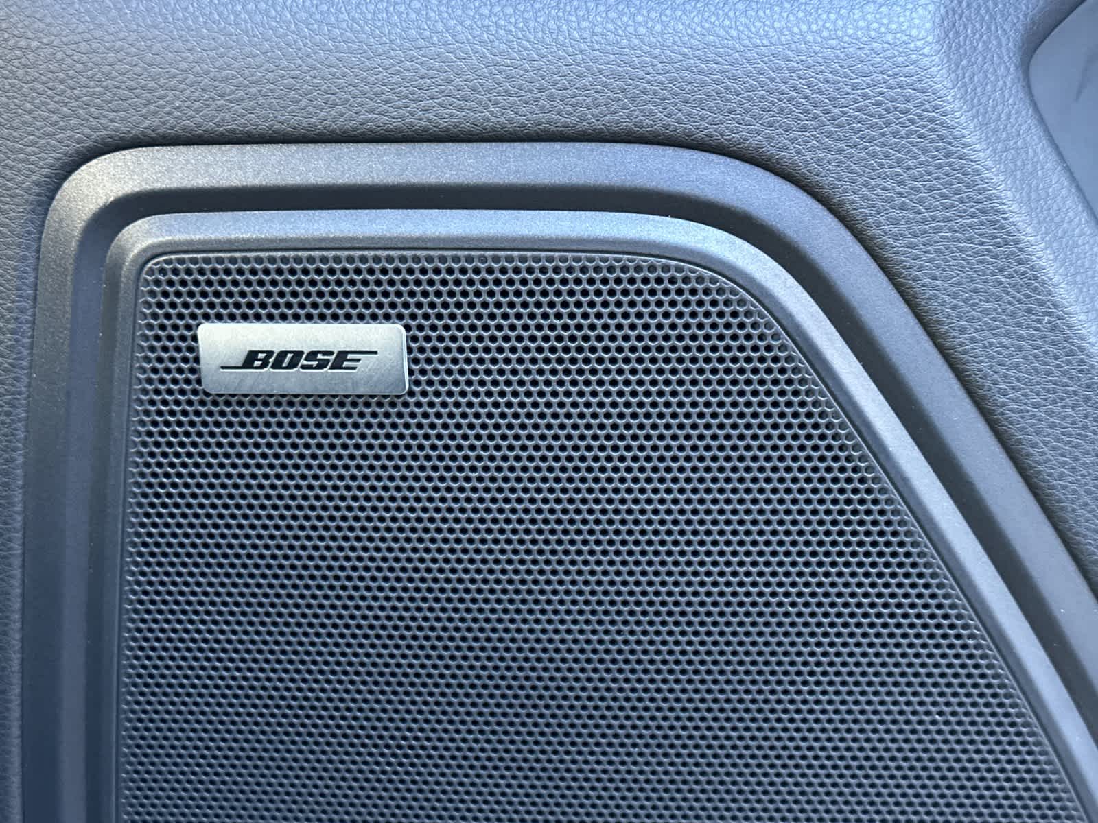 Thumbnail: 2025 Porsche Macan - 20