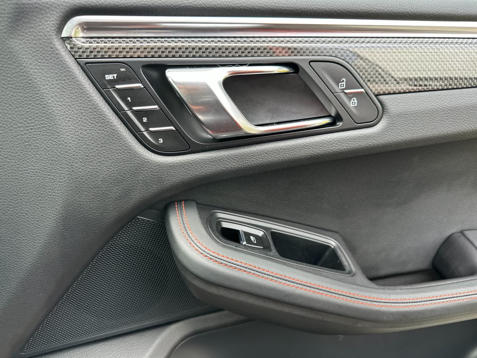 Thumbnail: 2022 Porsche Macan - 19