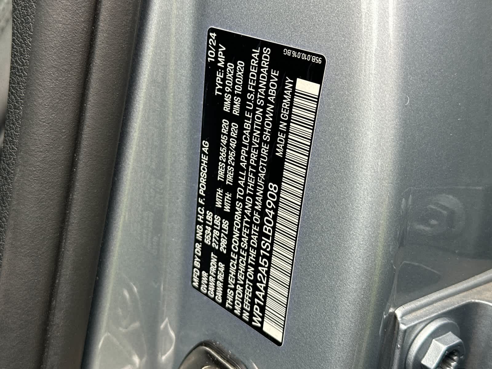 Thumbnail: 2025 Porsche Macan - 33