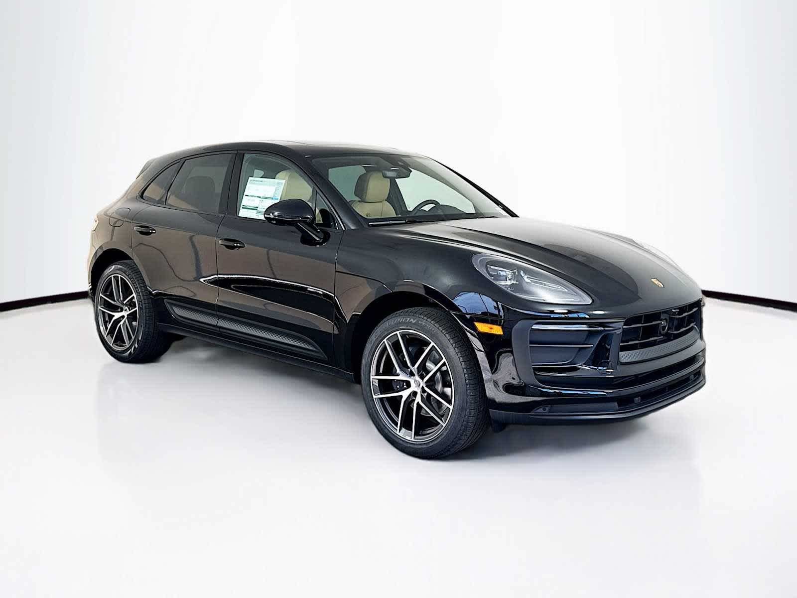 Thumbnail: 2026 Porsche Macan - 7