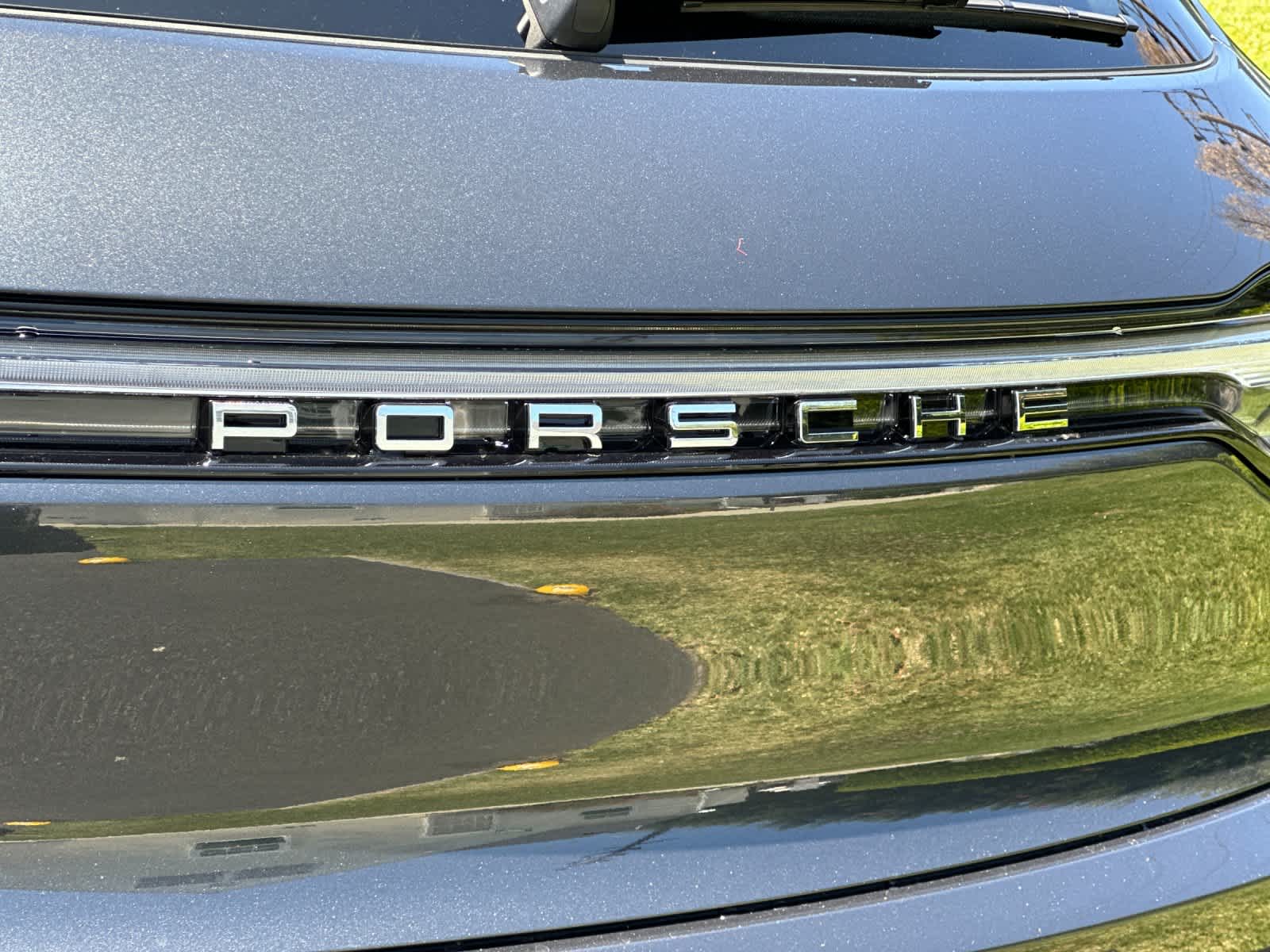 Thumbnail: 2026 Porsche Macan - 32