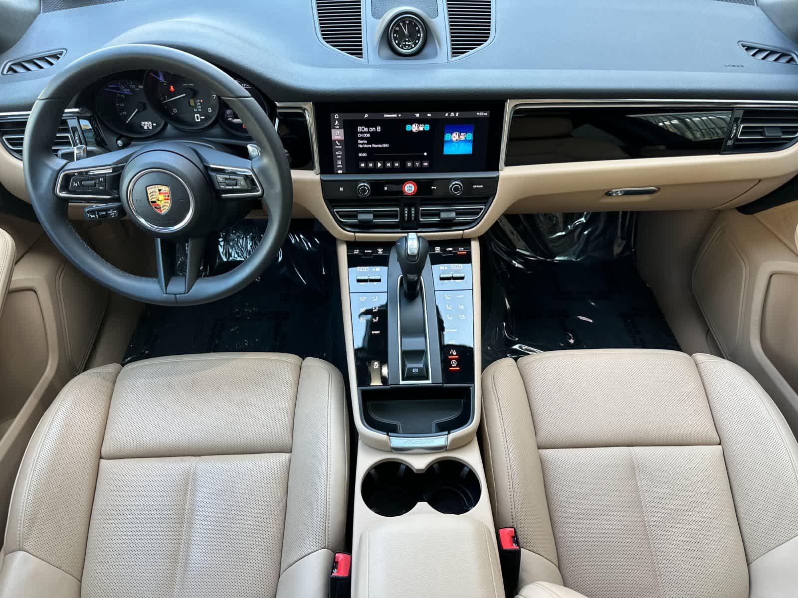 Thumbnail: 2025 Porsche Macan - 6