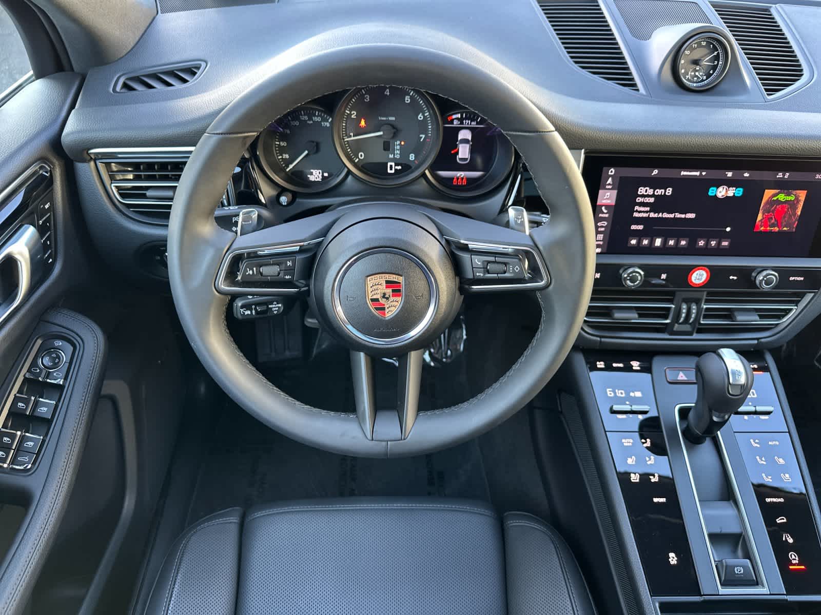 Thumbnail: 2025 Porsche Macan - 15