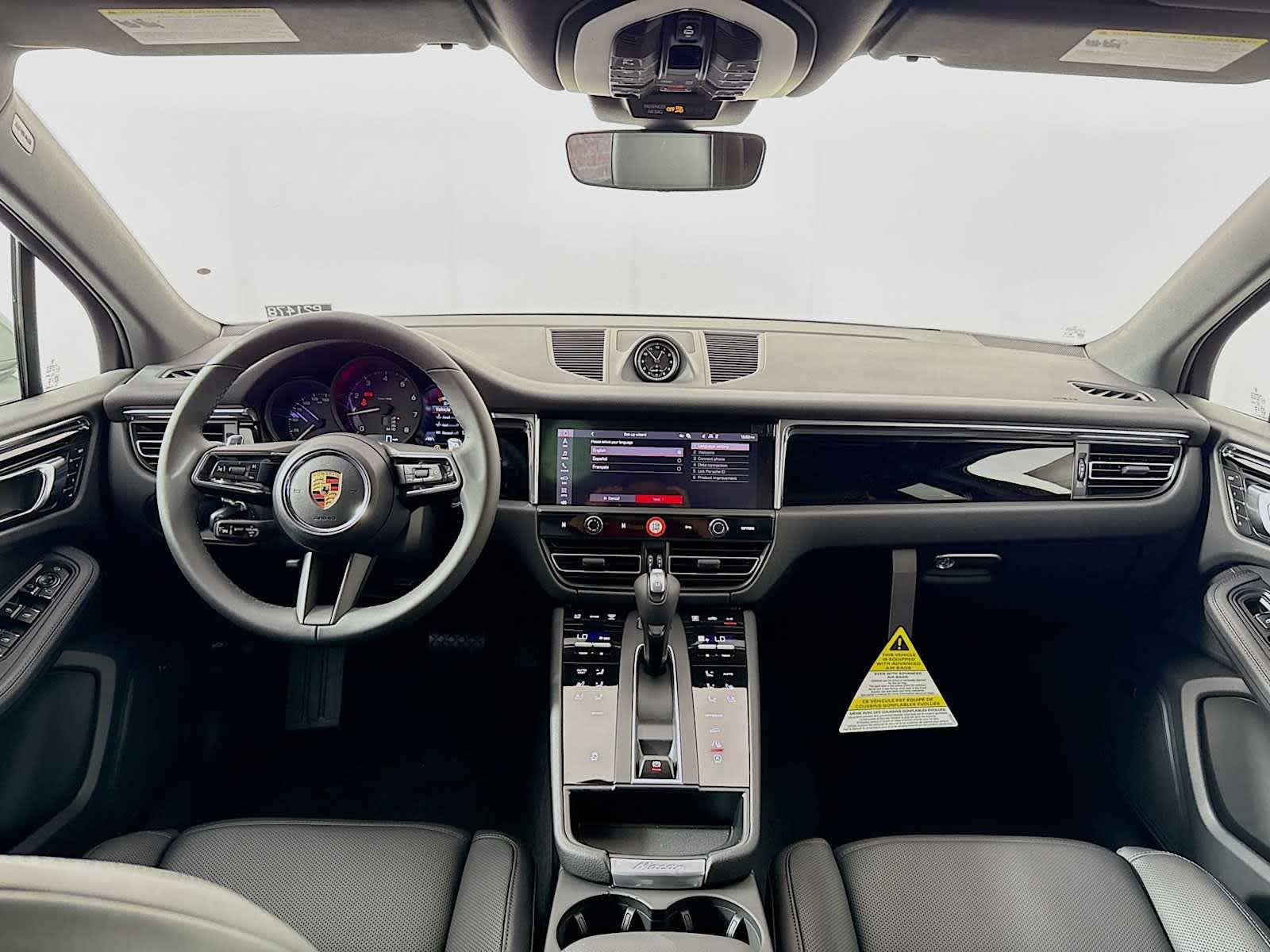 Thumbnail: 2026 Porsche Macan - 27