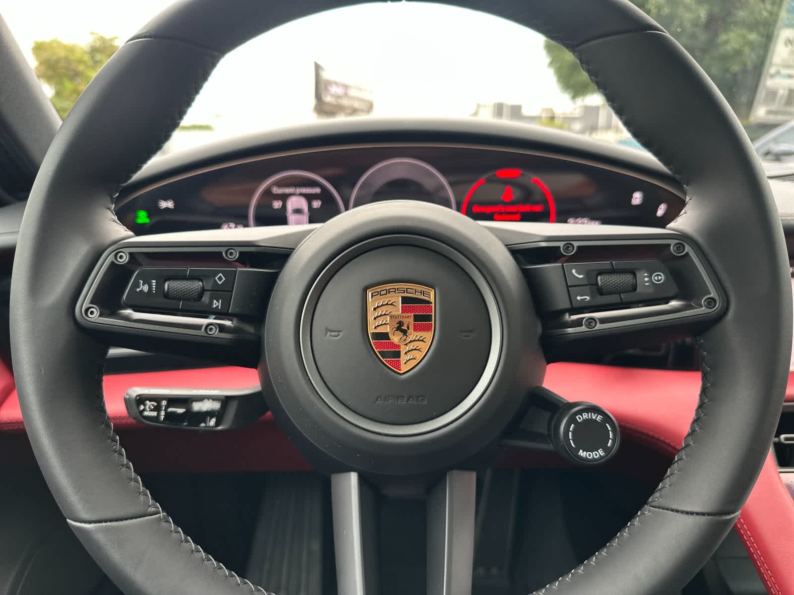 Thumbnail: 2025 Porsche Taycan - 26