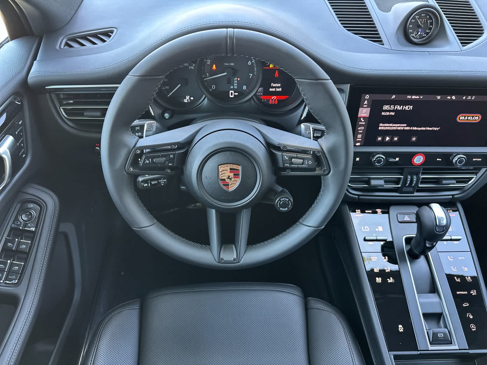 Thumbnail: 2026 Porsche Macan - 15