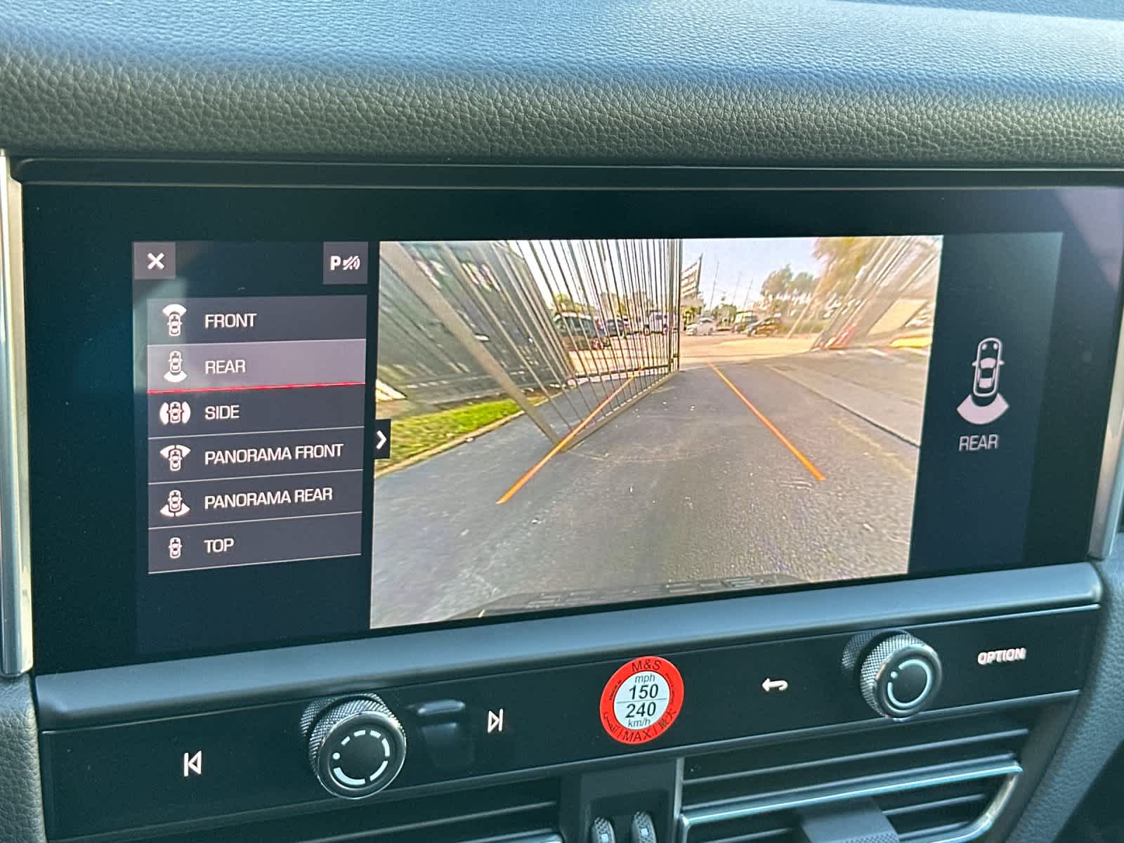 Thumbnail: 2025 Porsche Macan - 23