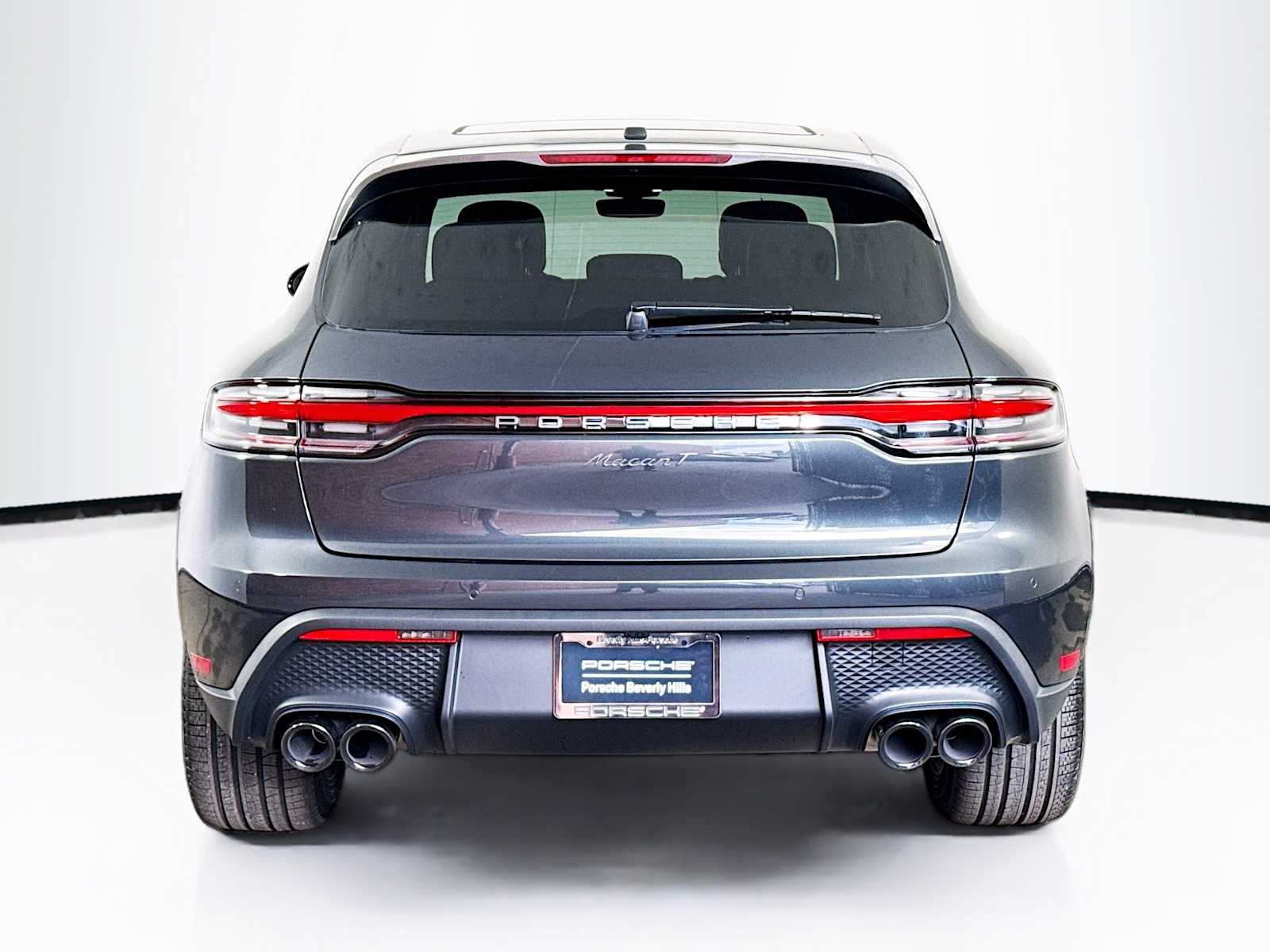 Thumbnail: 2026 Porsche Macan - 10