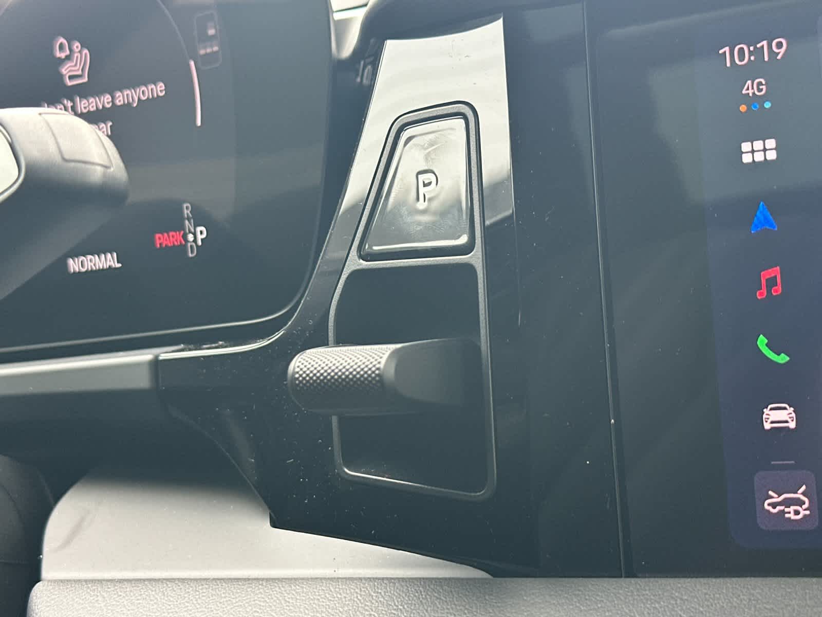 Thumbnail: 2026 Porsche Macan - 24