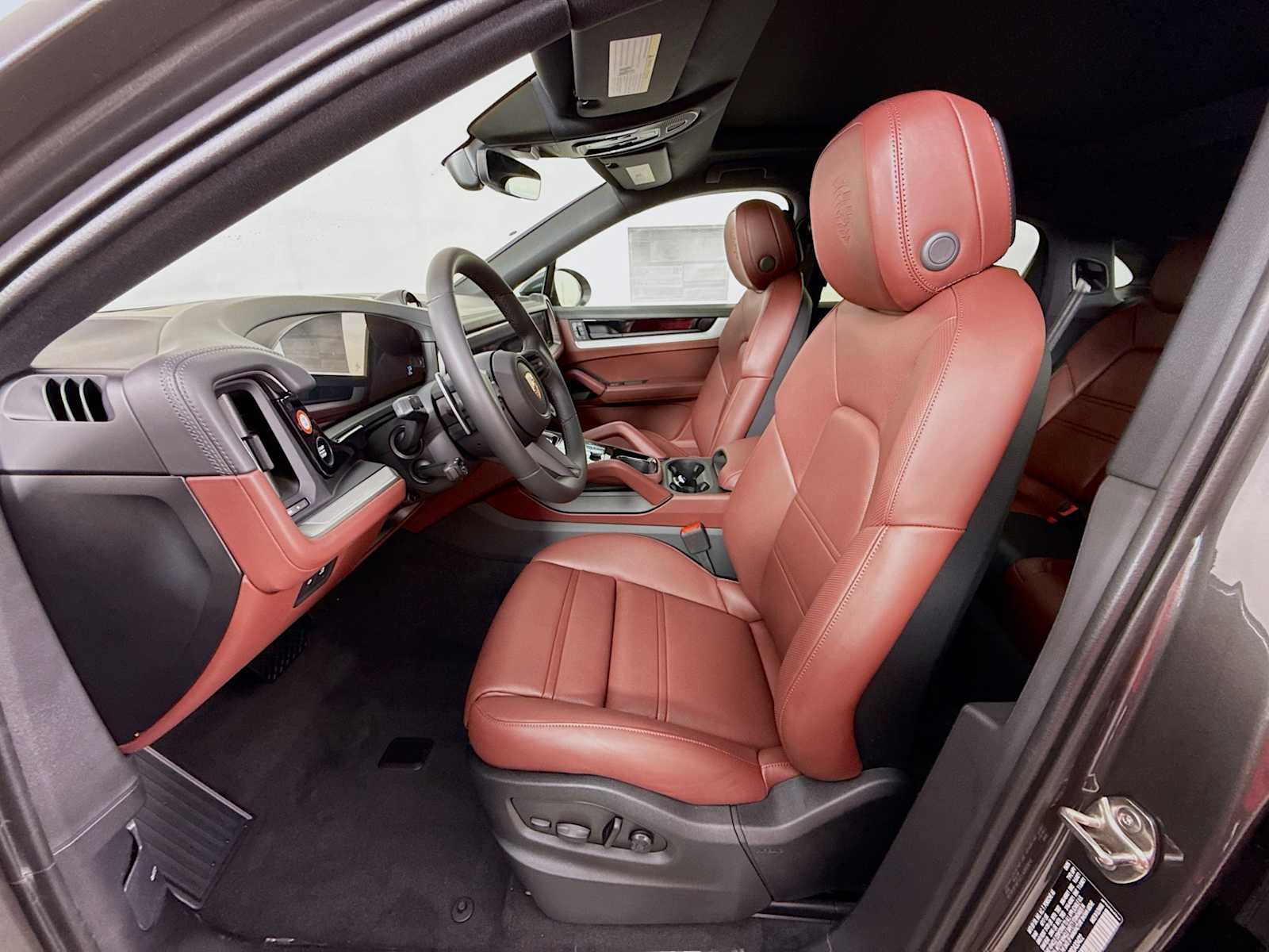 Thumbnail: 2025 Porsche Cayenne - 5