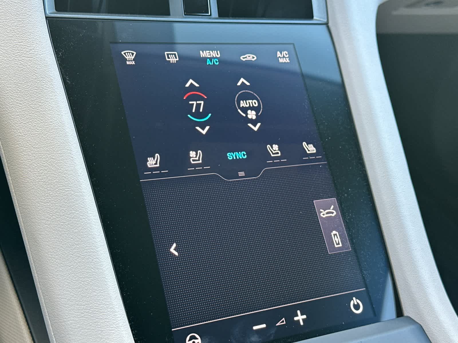 Thumbnail: 2026 Porsche Taycan - 22