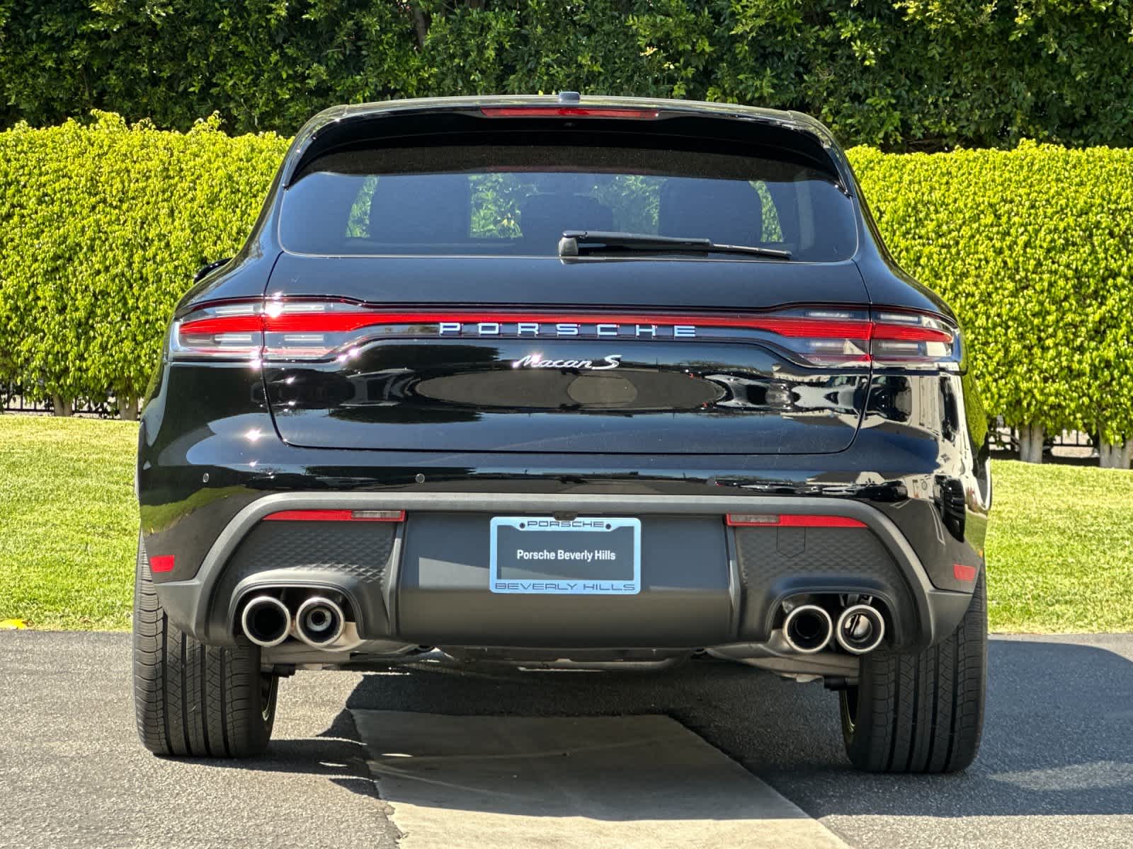 Thumbnail: 2026 Porsche Macan - 7