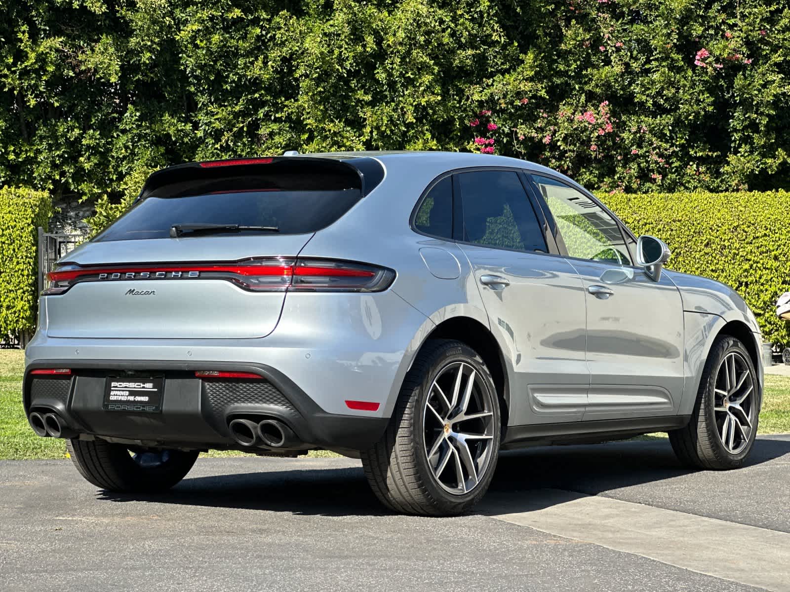 Thumbnail: 2025 Porsche Macan - 8