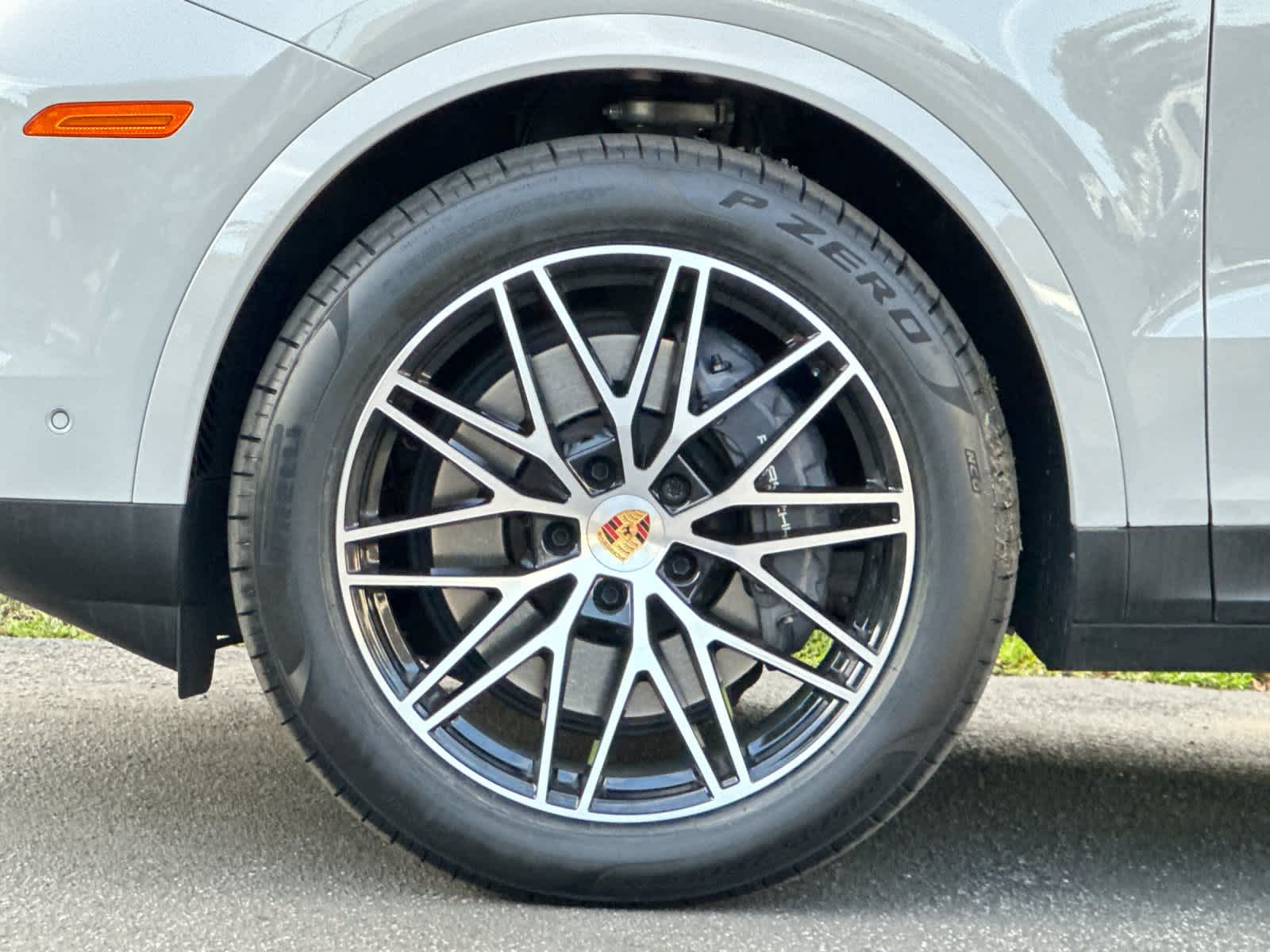 Thumbnail: 2025 Porsche Cayenne - 31