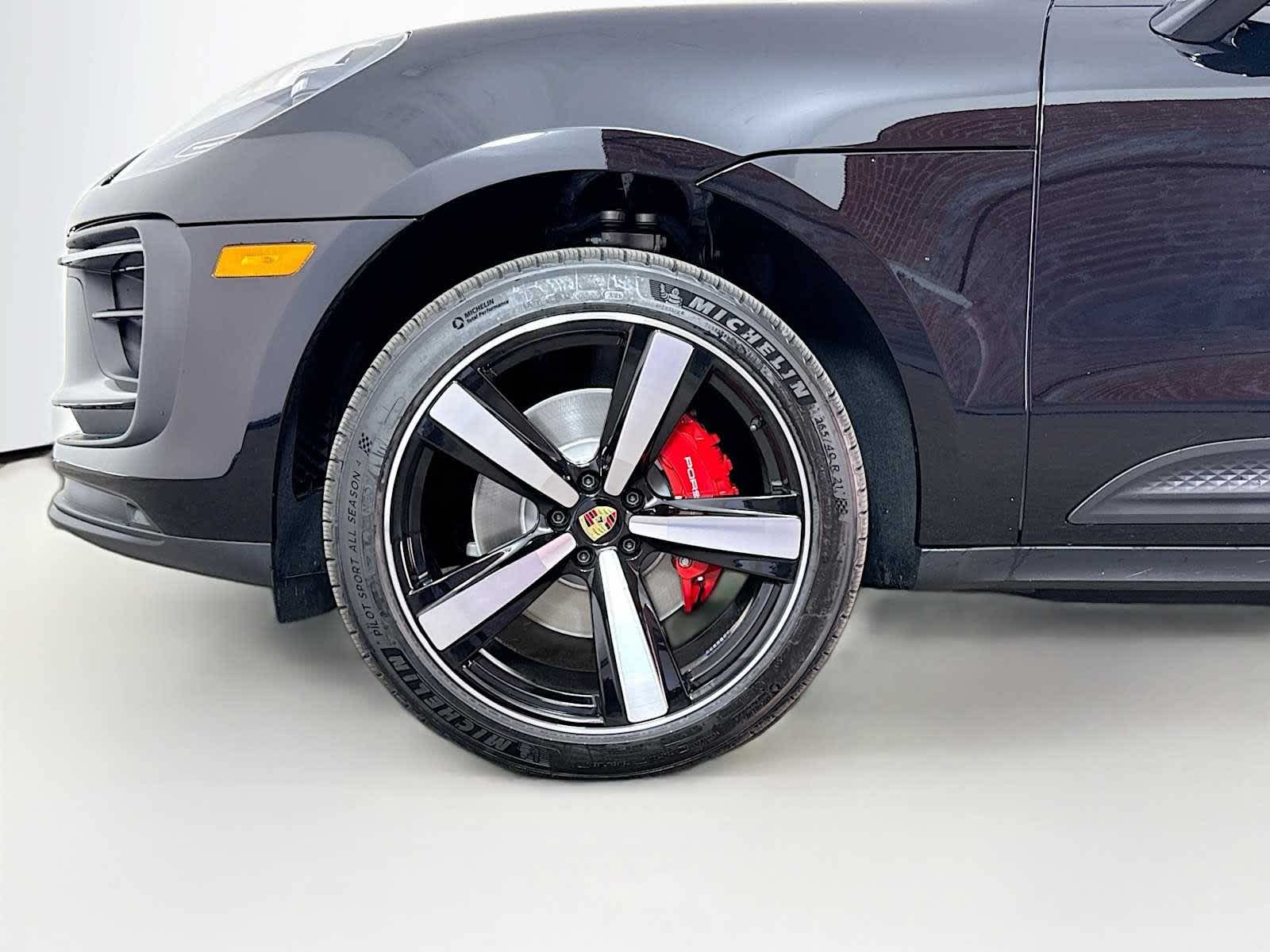 Thumbnail: 2026 Porsche Macan - 24