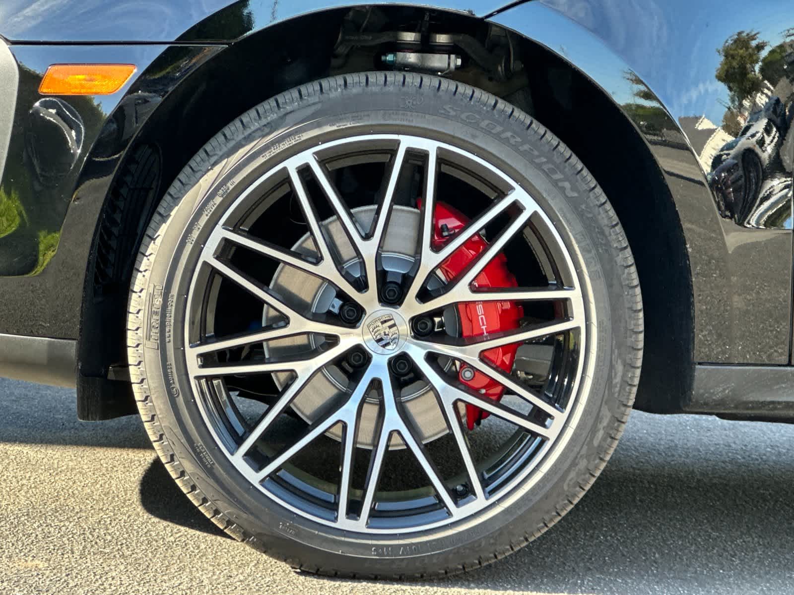 Thumbnail: 2026 Porsche Macan - 31