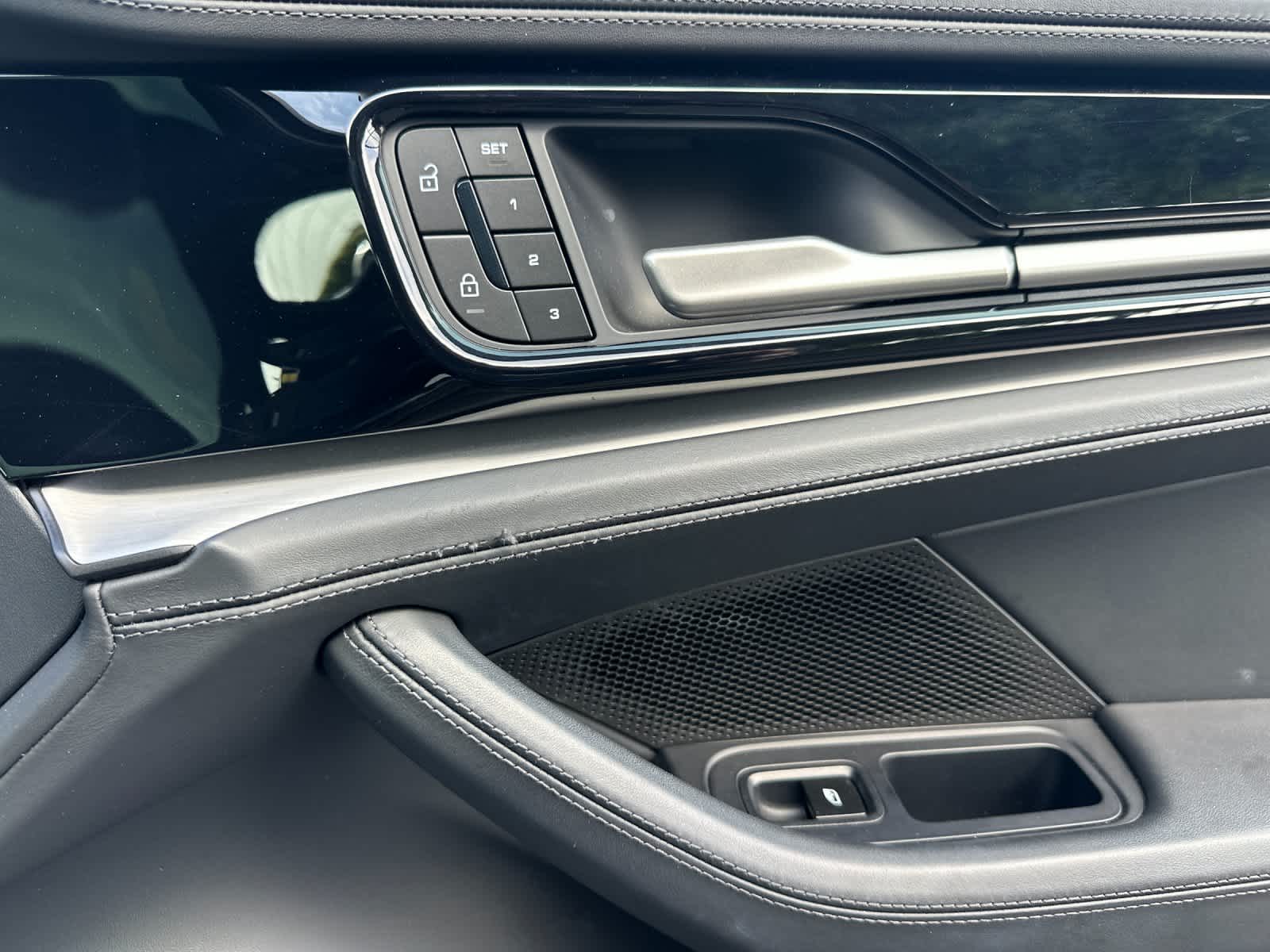 Thumbnail: 2024 Porsche Panamera - 18