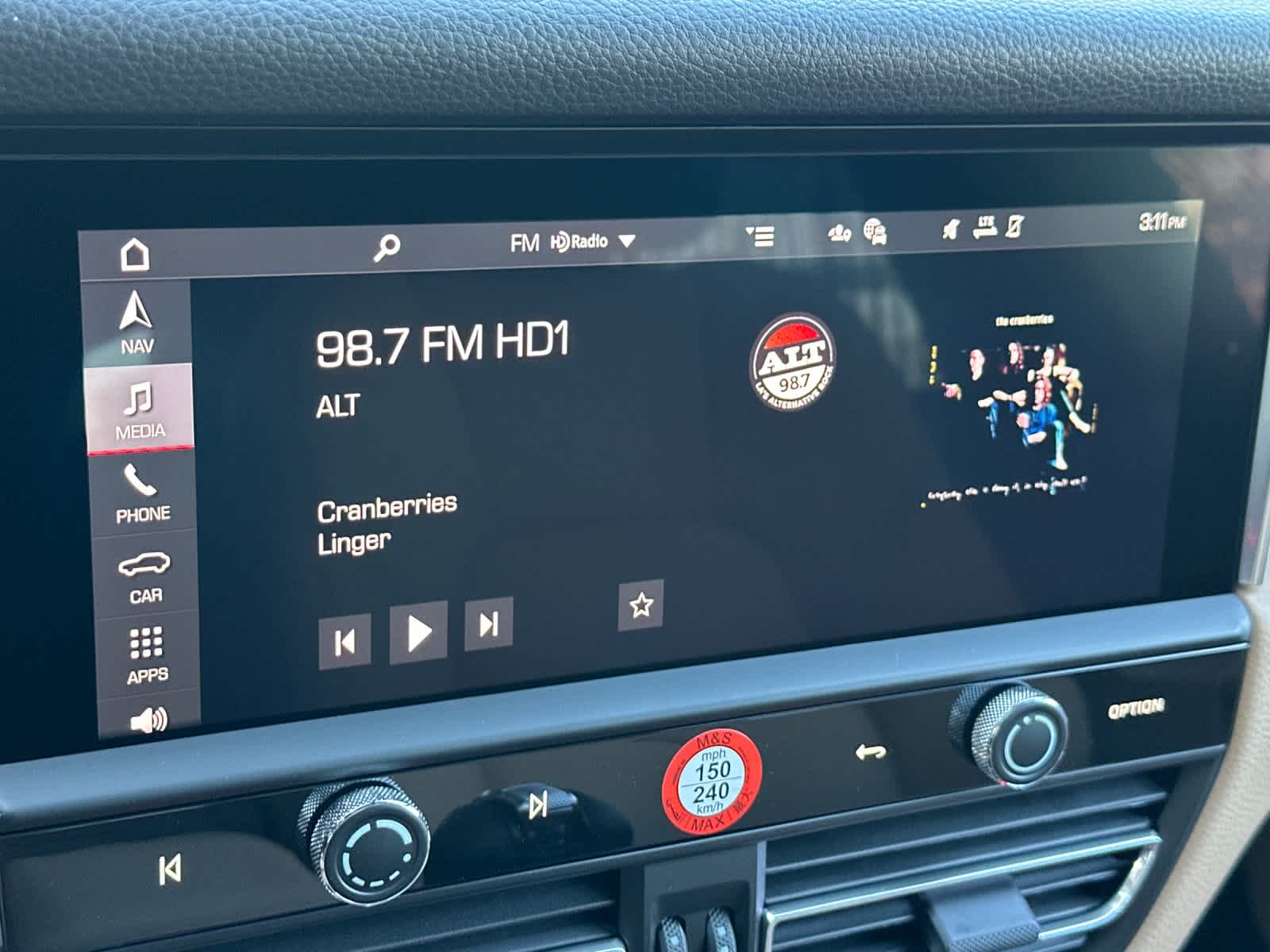 Thumbnail: 2026 Porsche Macan - 21