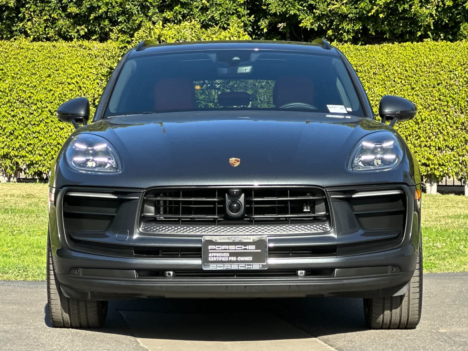 Thumbnail: 2025 Porsche Macan - 11