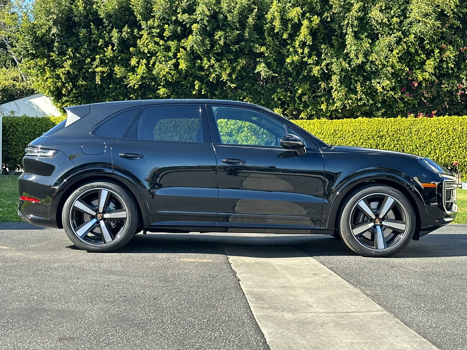 Thumbnail: 2026 Porsche Cayenne - 9