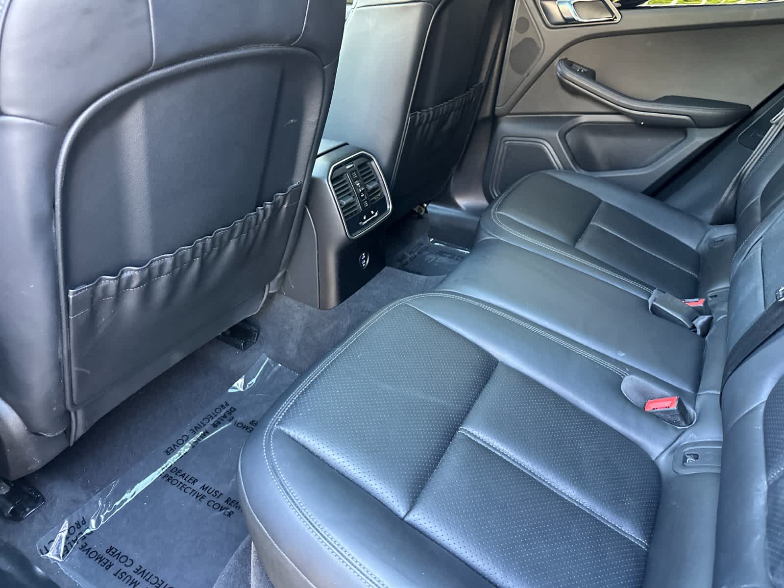 Thumbnail: 2025 Porsche Macan - 13