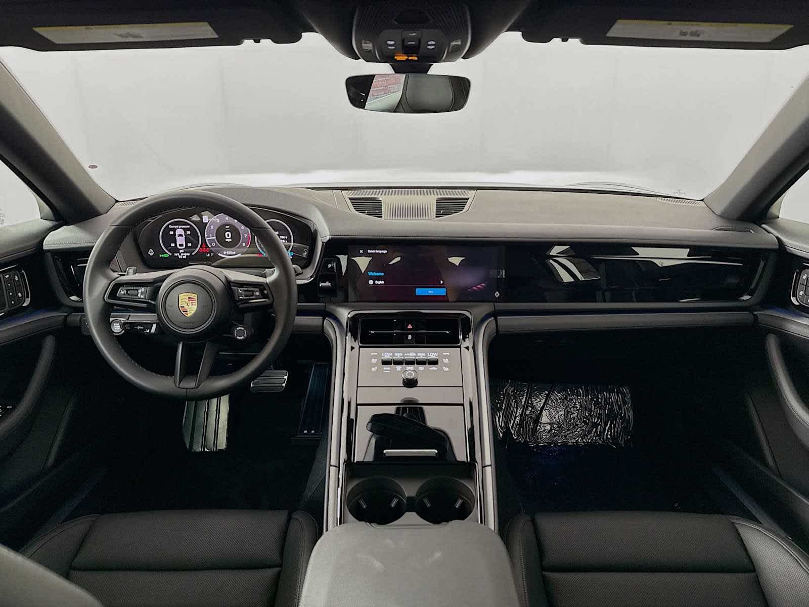 Thumbnail: 2025 Porsche Panamera - 27