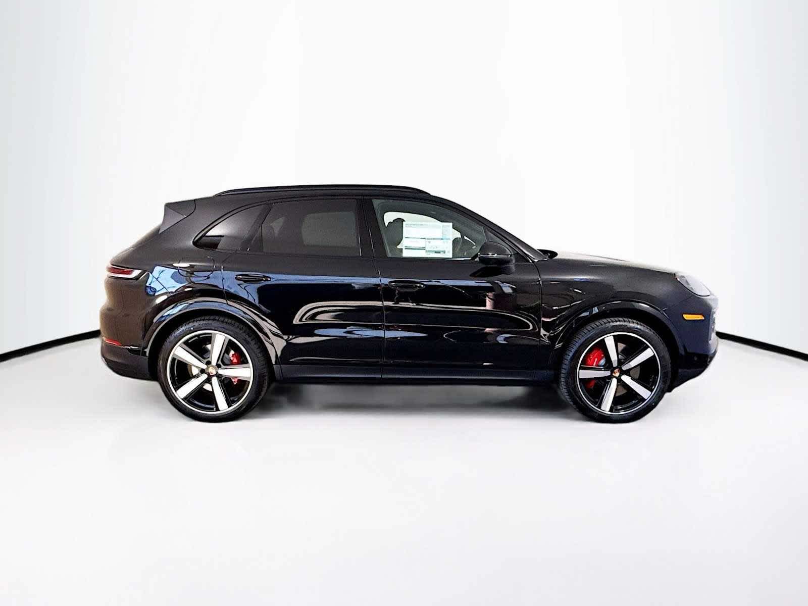Thumbnail: 2026 Porsche Cayenne - 8