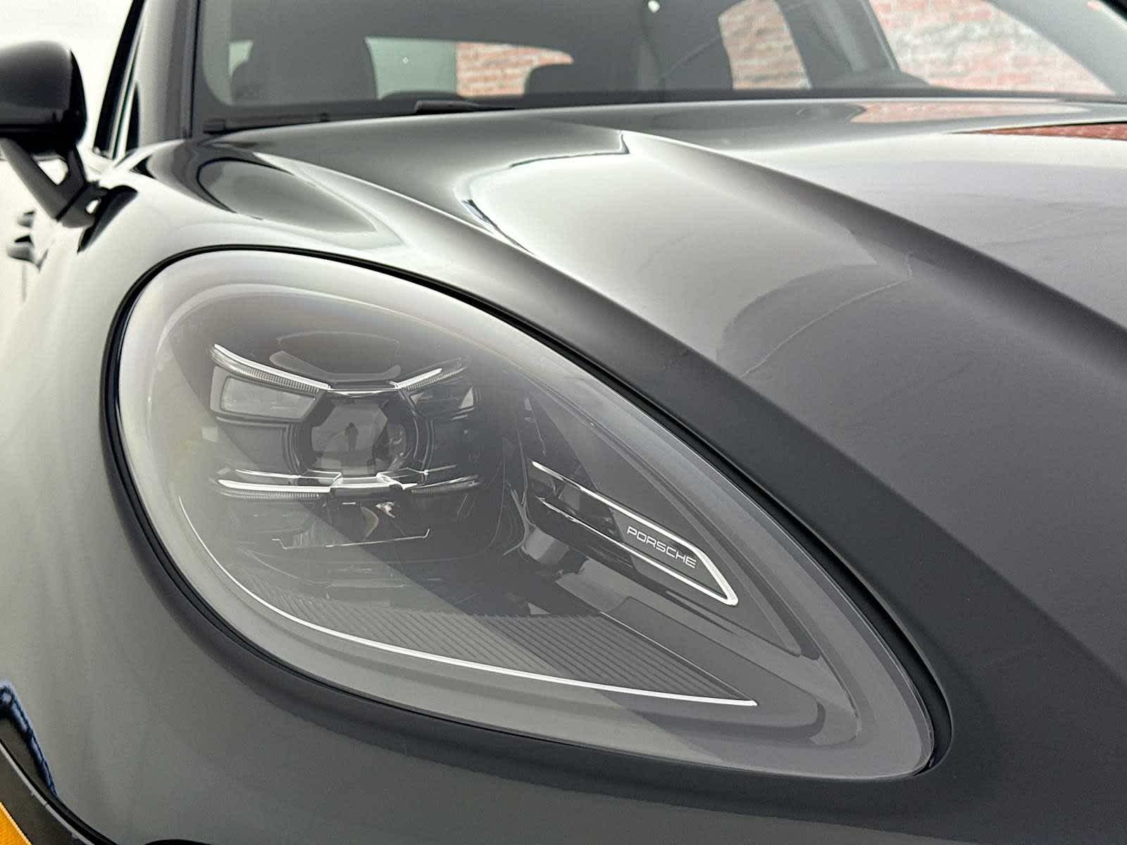 Thumbnail: 2025 Porsche Macan - 28