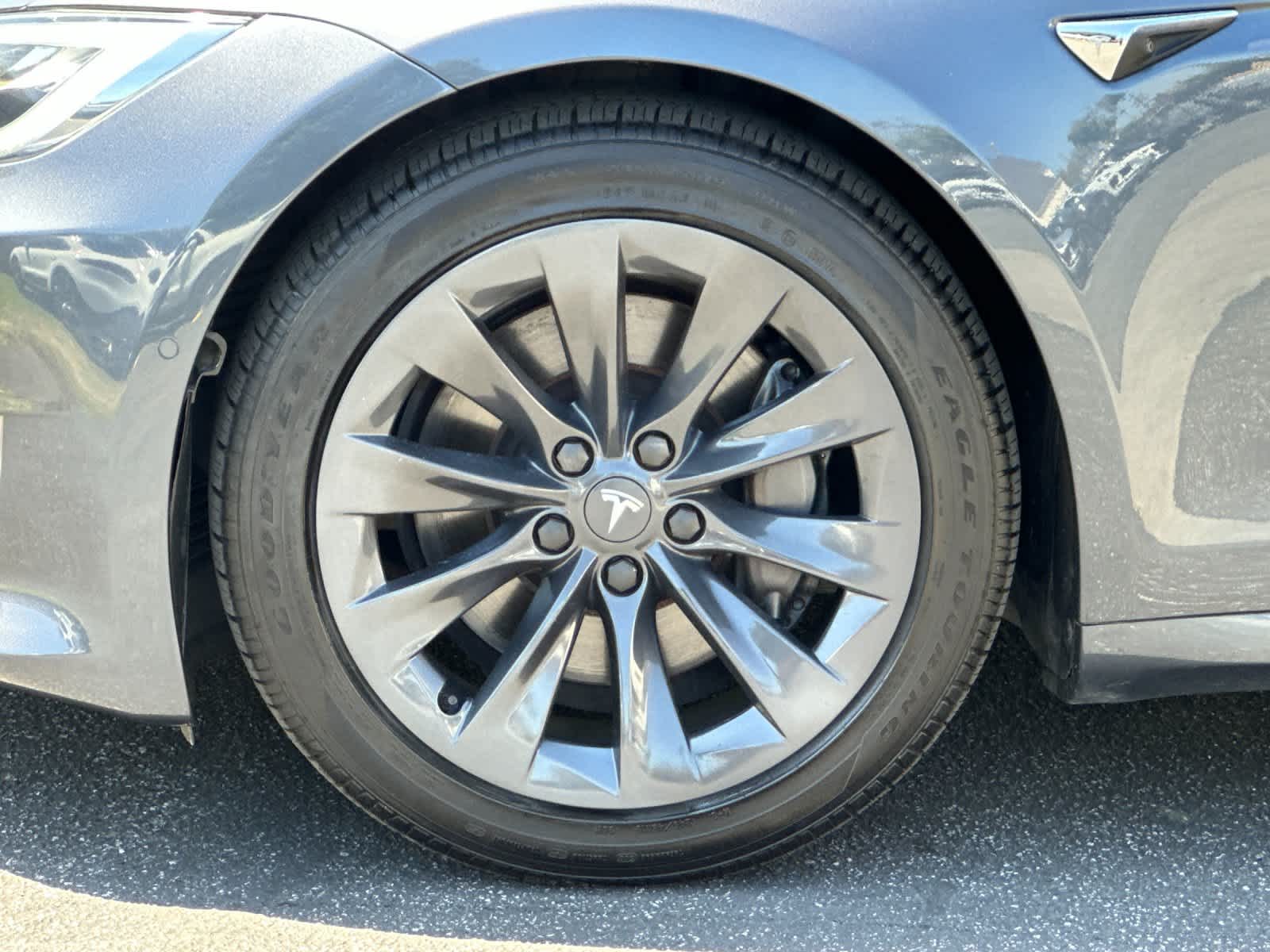 Thumbnail: 2018 Tesla Model S - 28