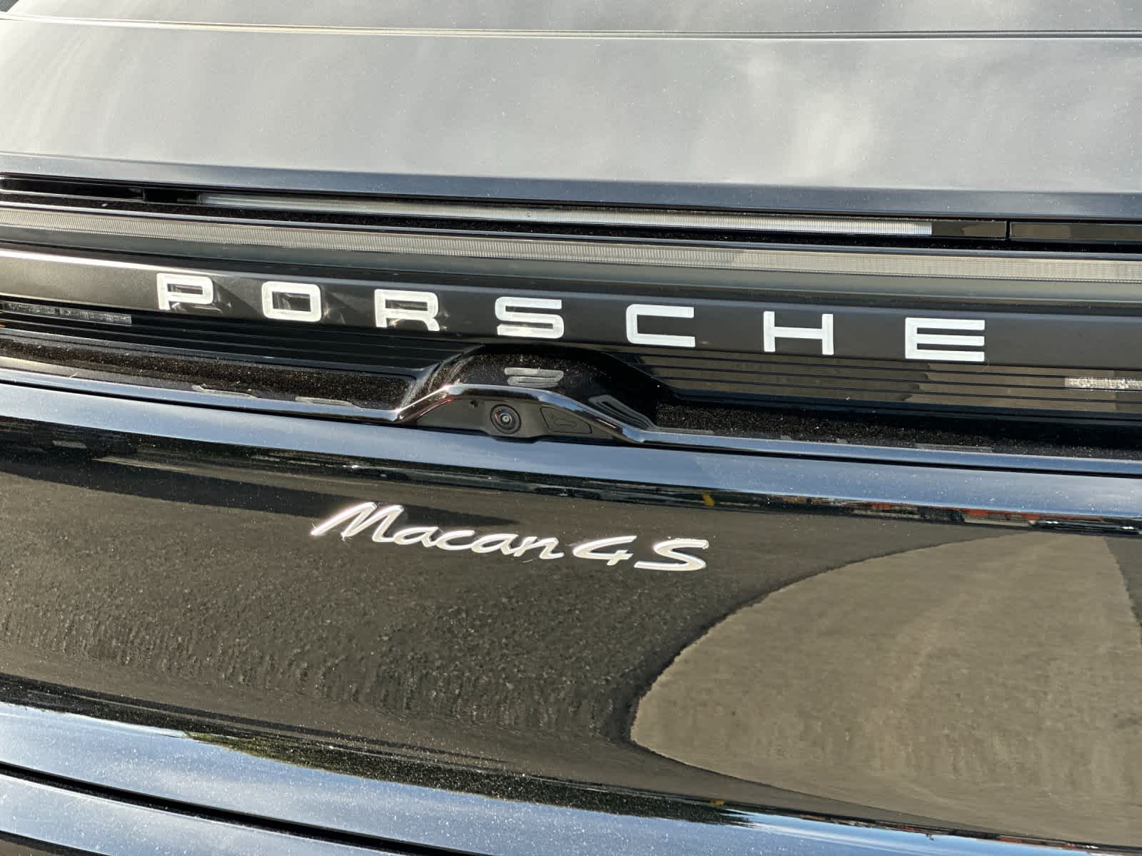 Thumbnail: 2025 Porsche Macan - 33