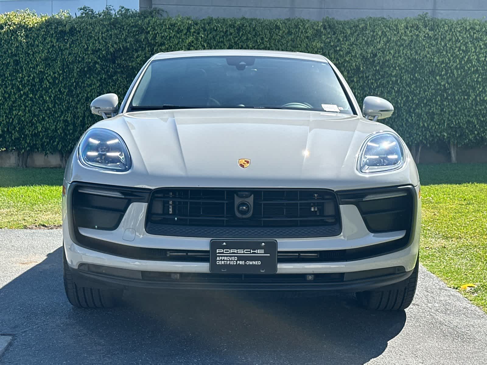 Thumbnail: 2025 Porsche Macan - 10