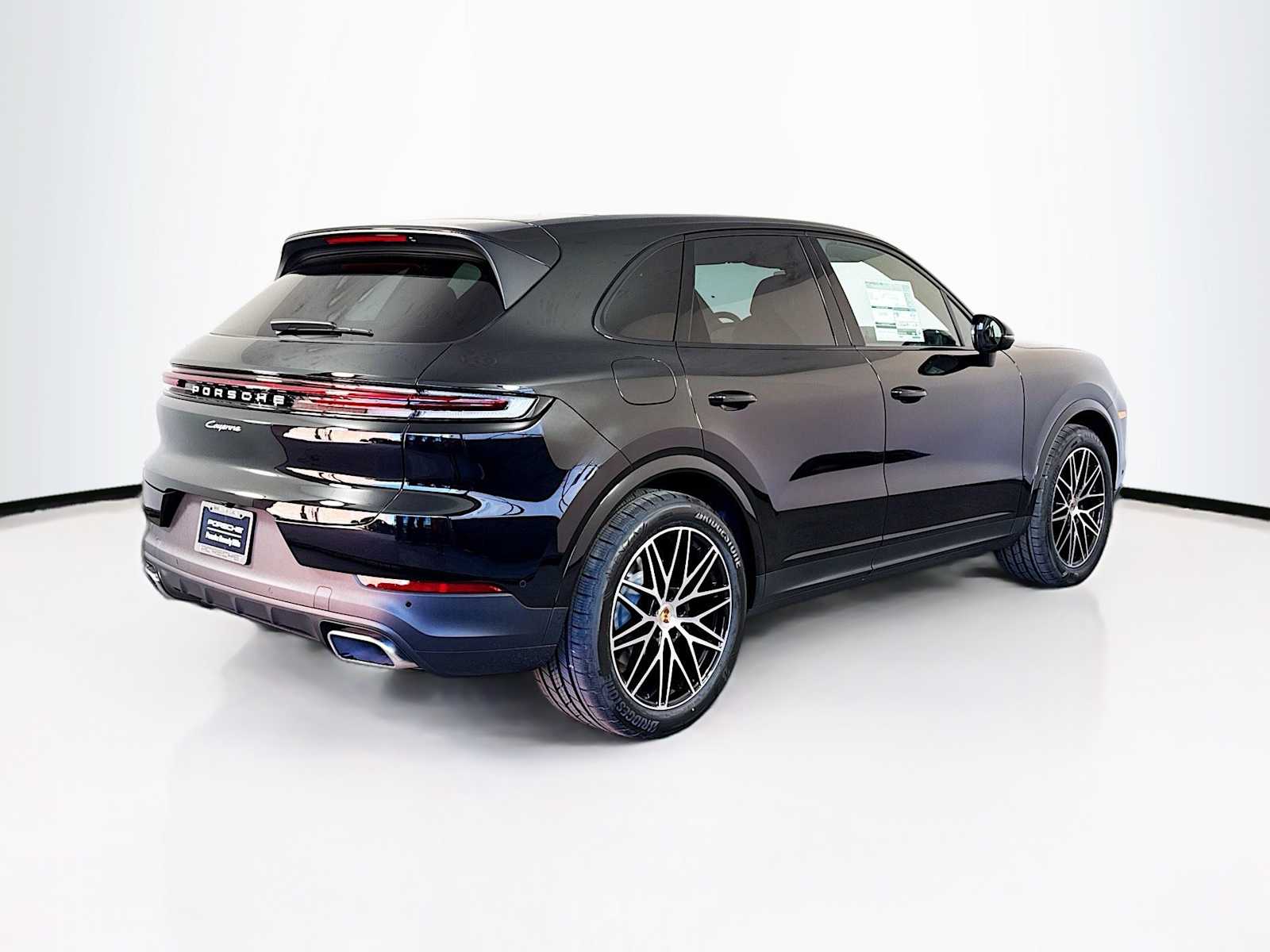 Thumbnail: 2026 Porsche Cayenne - 9